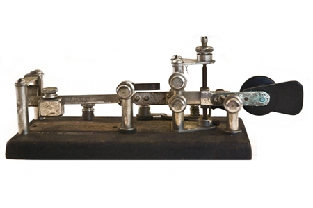 using morse code with a telegraph machine